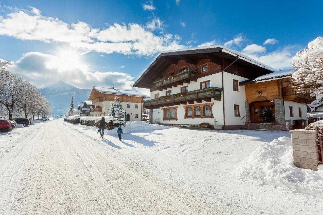 Holiday Im Gaestehaus Warter In Altenmarkt Altenmarkt im Pongau Exterior foto
